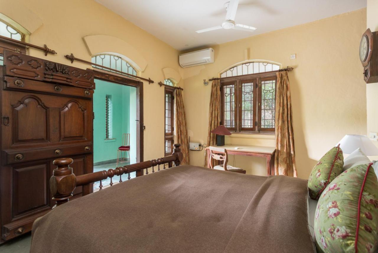 Hostie Chinar Haveli - Heritage Home With Pool, غورغاون المظهر الخارجي الصورة