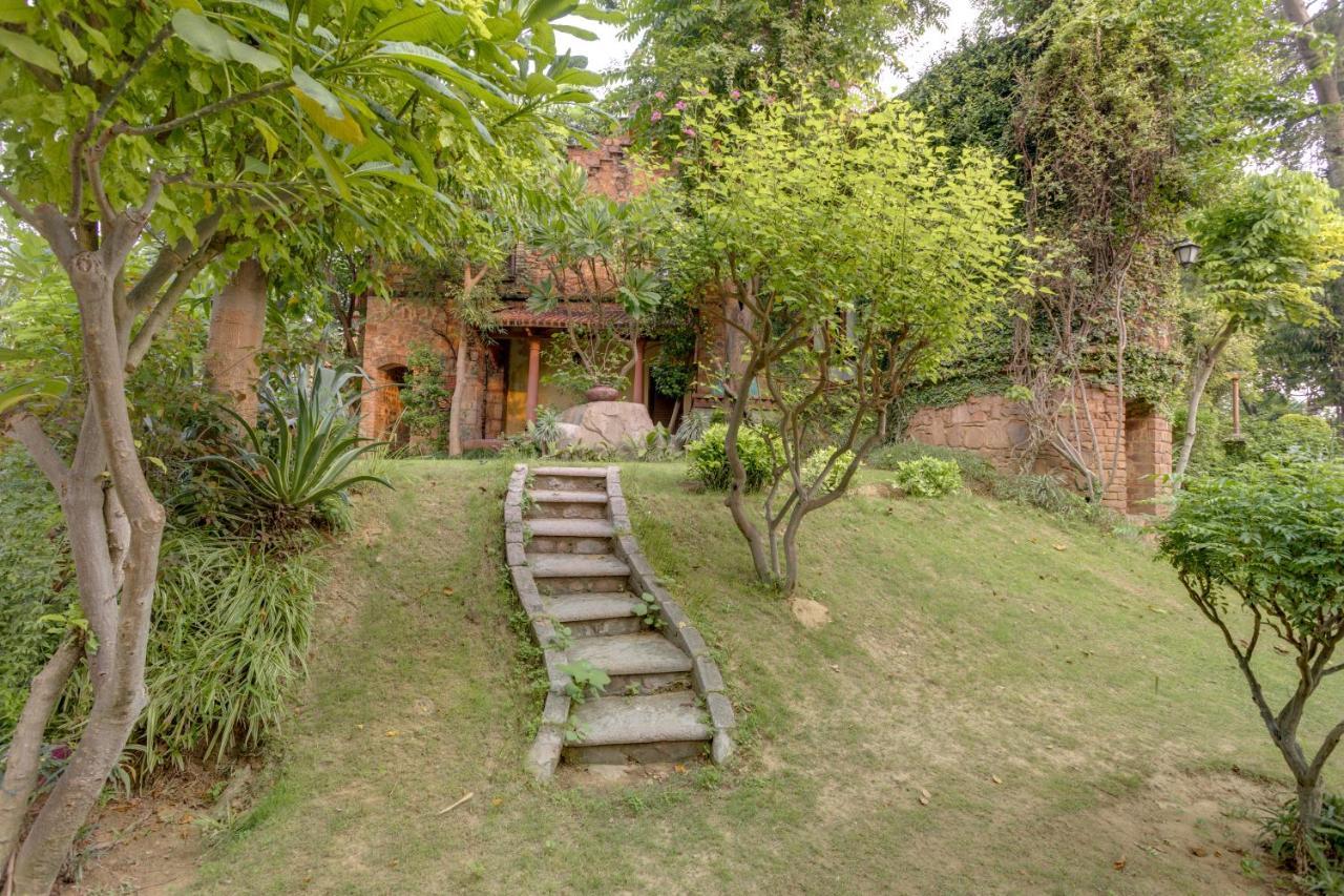 Hostie Chinar Haveli - Heritage Home With Pool, غورغاون المظهر الخارجي الصورة