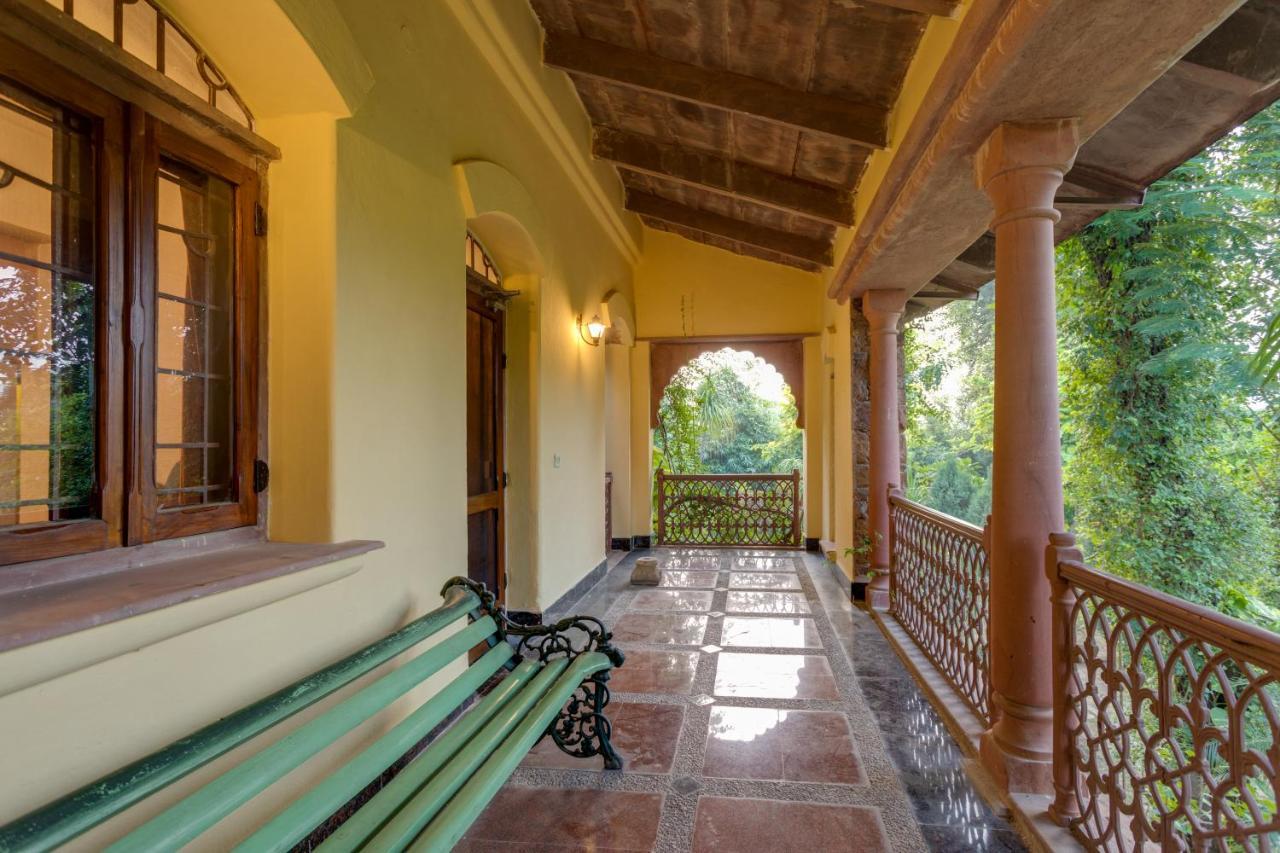 Hostie Chinar Haveli - Heritage Home With Pool, غورغاون المظهر الخارجي الصورة